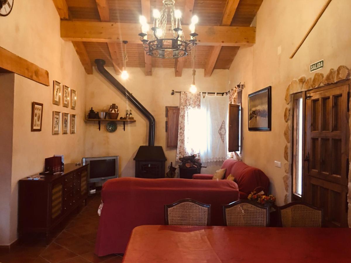 בית הארחה Saldana de Ayllon 	La Casa Del Cartero Pablo מראה חיצוני תמונה